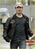Nom du fichier : daniel-radcliffe-running-in-the-rain-04.jpg
Poids du fichier : 244Ko
Dimensions : 879x1222
Ajouté le : 21 Nov 2007 daniel-radcliffe-running-in-the-rain-04.jpg